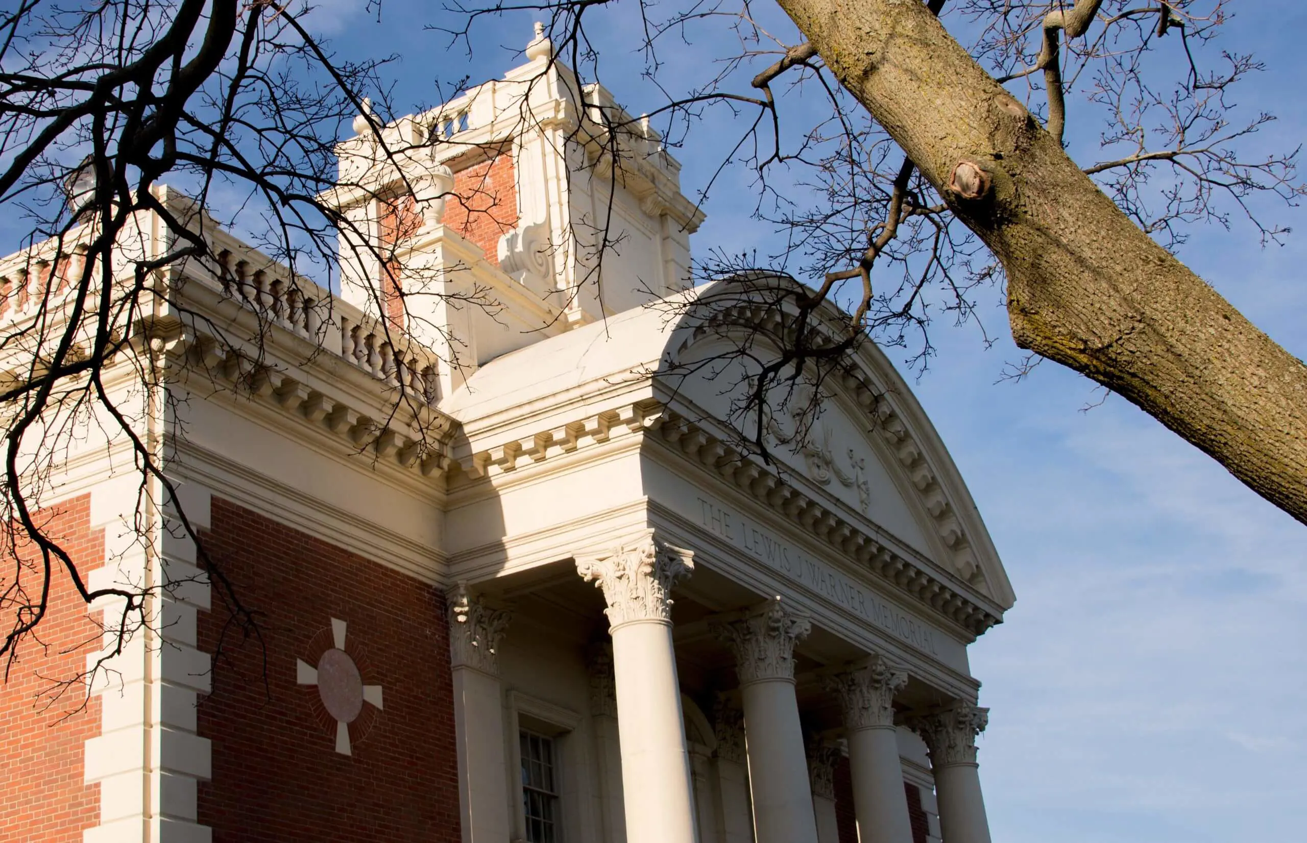 Worcester Academy Warner memorial Building